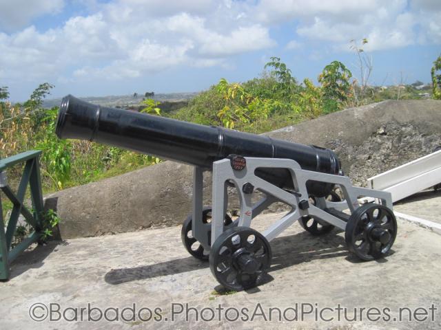 56142 Carrow 1797 Canon at Gun Hill Signal Station in Barbados.jpg